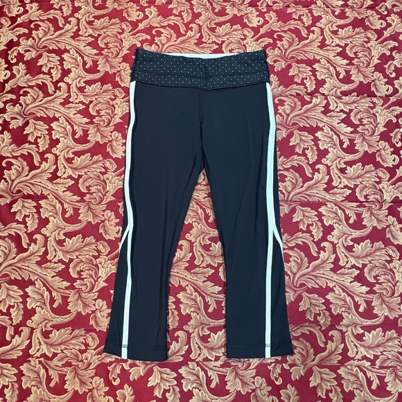 Lululemon Below Knee Leggings Women's XS - Picture 1 of 7